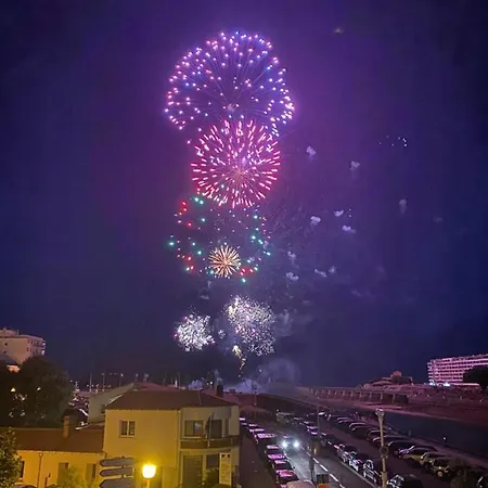 Vue Panoramique Mer Et Chenal Meme De La Chambre Ascenseur 50M2 Situation Ideale En Option Garage Ferme Prive Apartment