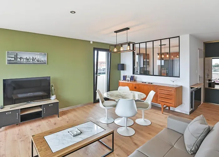 Vue Panoramique Mer Et Chenal Meme De La Chambre Ascenseur 50M2 Situation Ideale En Option Garage Ferme Prive Διαμέρισμα