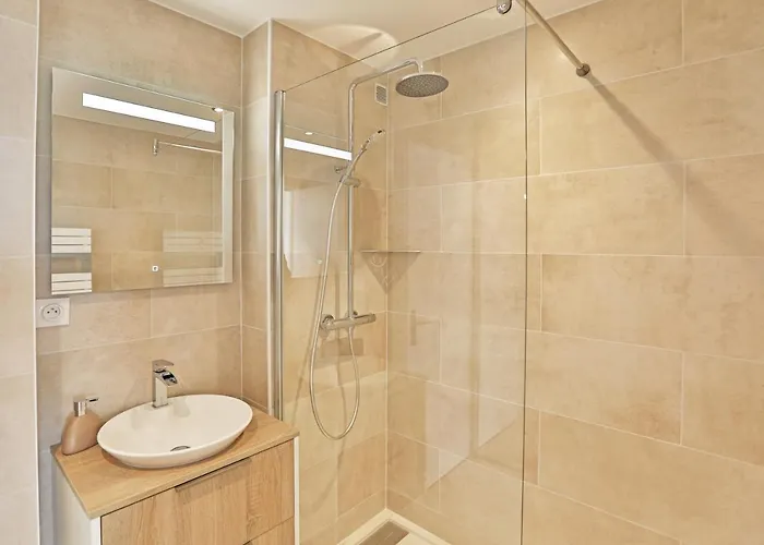 Διαμέρισμα Vue Panoramique Mer Et Chenal Meme De La Chambre Ascenseur 50M2 Situation Ideale En Option Garage Ferme Prive