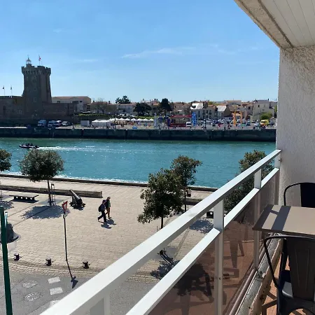 Vue Panoramique Mer Et Chenal Meme De La Chambre Ascenseur 50M2 Situation Ideale En Option Garage Ferme Prive Appartement Les Sables-dʼOlonne